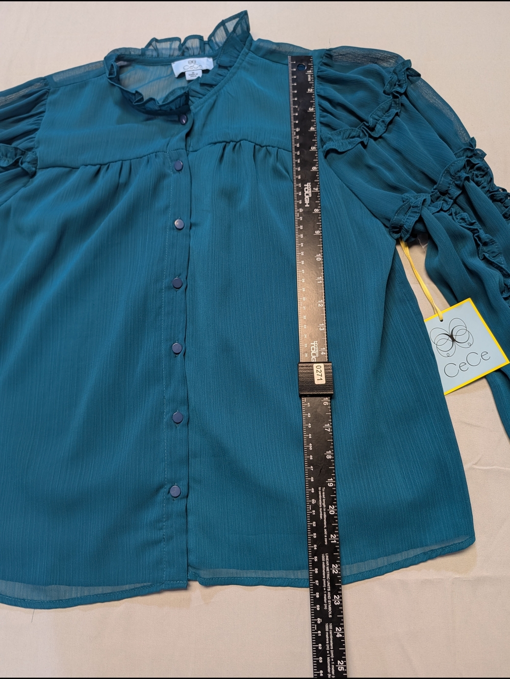 CeCe Solid Ruffled Sleeve Button-Down Blouse Women's Size M - Picture 7 of 8